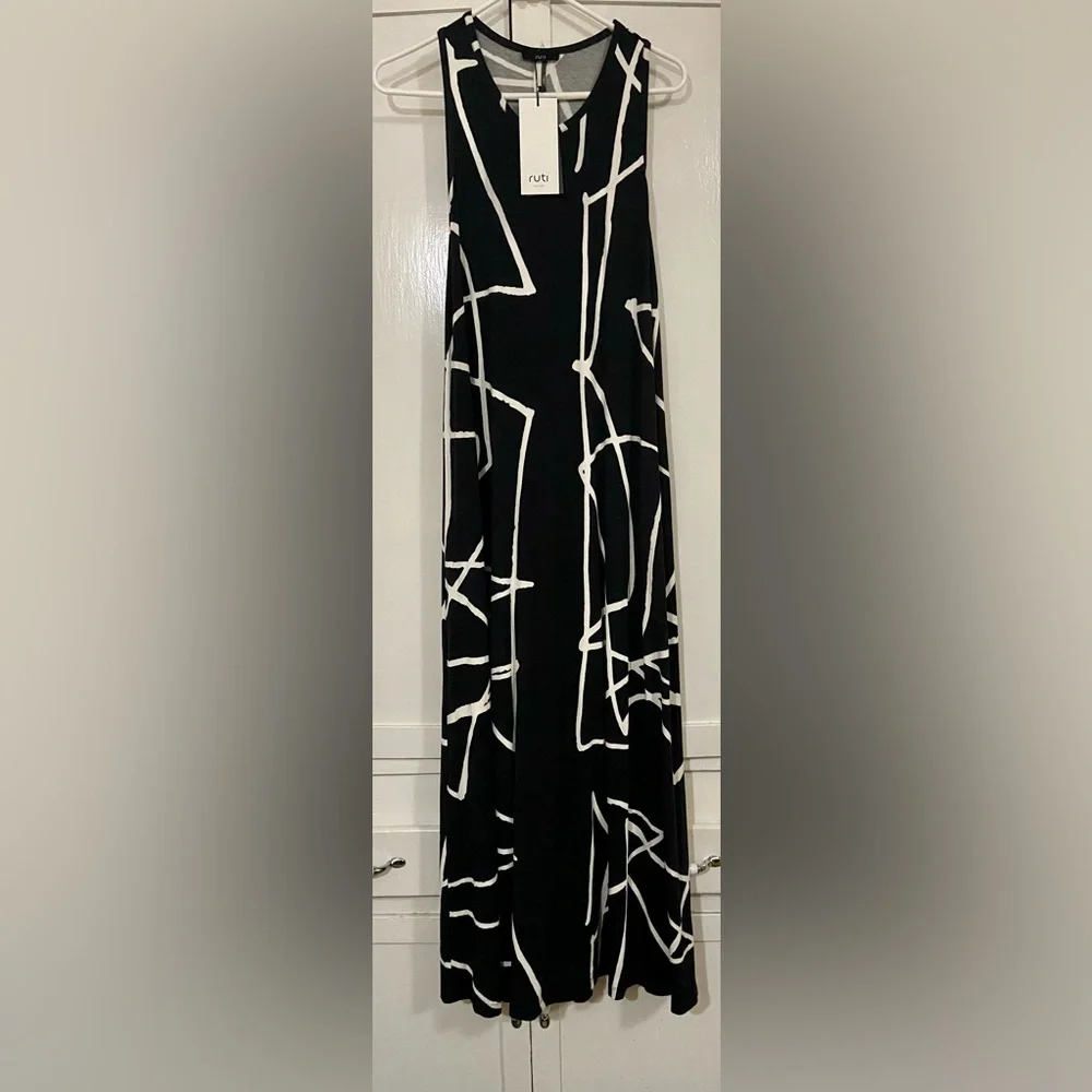Ruti black and white Dress - Picture 1 of 6